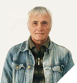 Роман Сухов